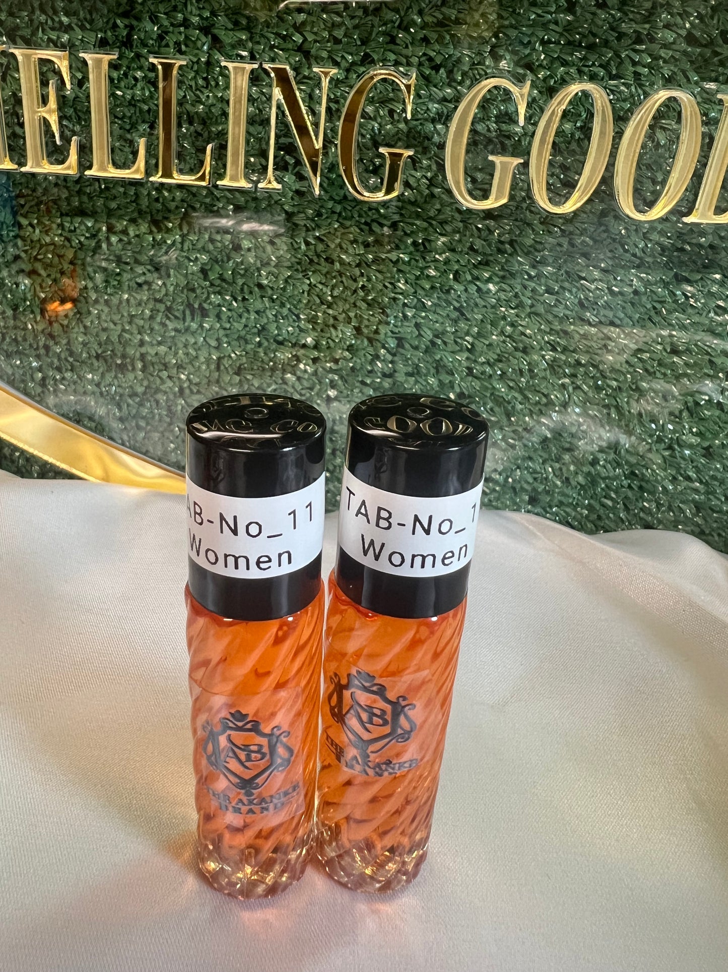 Perfume oil TAB NO_11(women)10ml 2pcs notes of spicy musk mandarin, tonka bean and sandalwood.