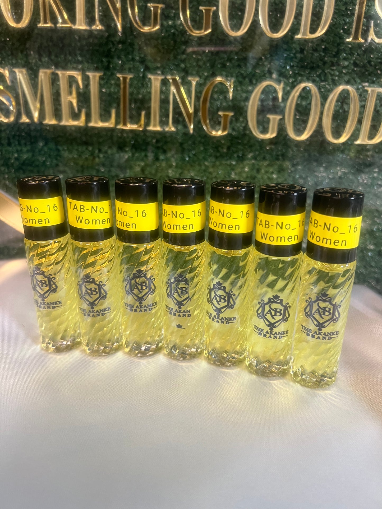 Perfume oil TAB NO_16(women)10ml 6pcs notes of smooth vanilla,Sweet, woody, or smoky