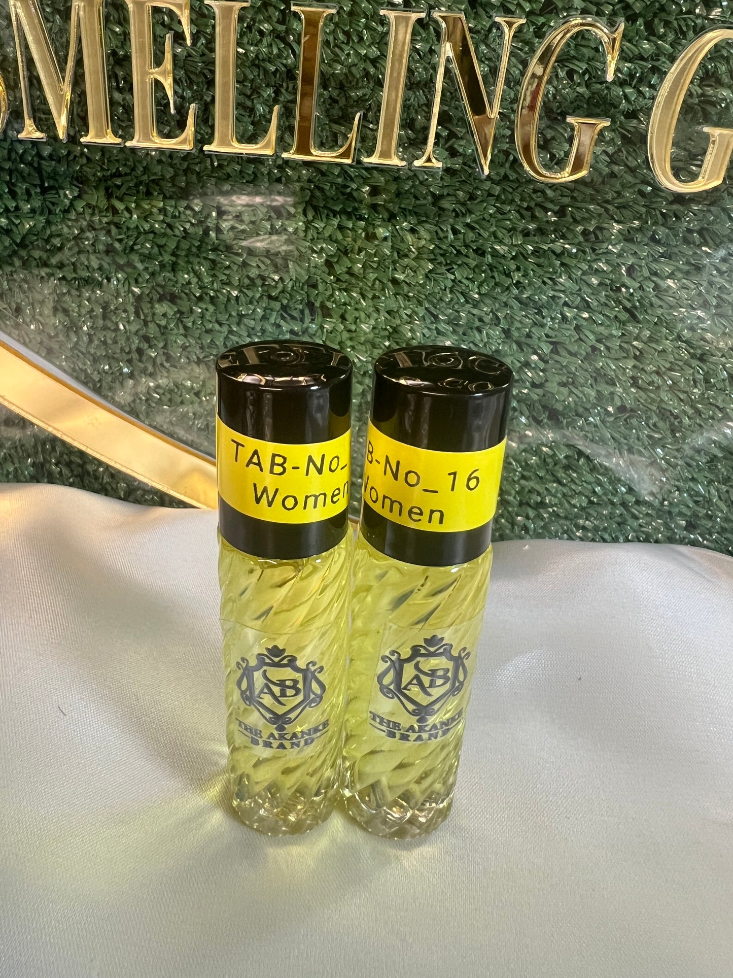 Perfume oil TAB NO_16(women)10ml 2pcs notes of smooth vanilla,Sweet, woody, or smoky