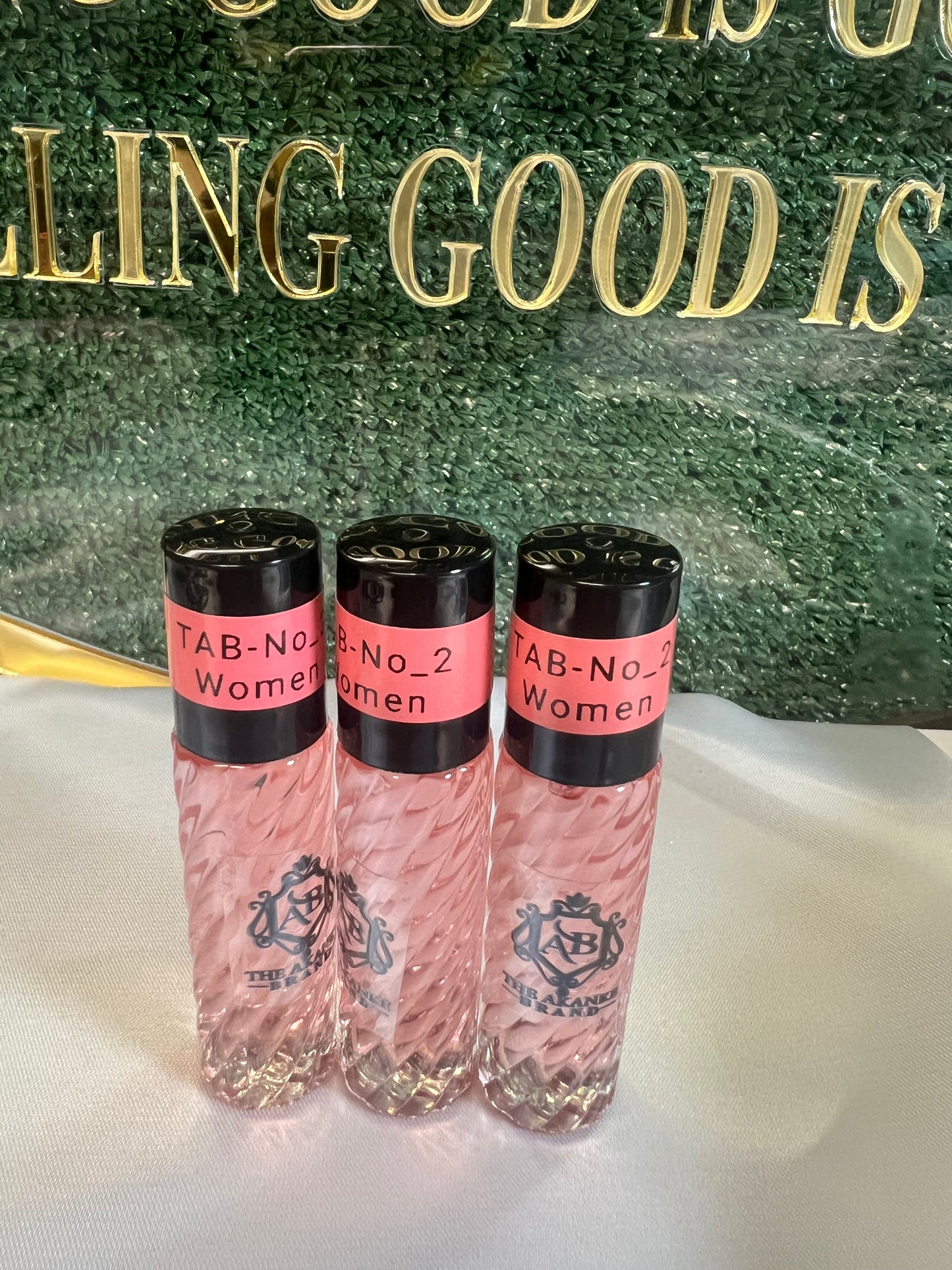 Perfume oil TAB_No2(women)10ml 3pcs musky peach citrus fragrance feminine yet empowering, with a lot of sensuality to it.
