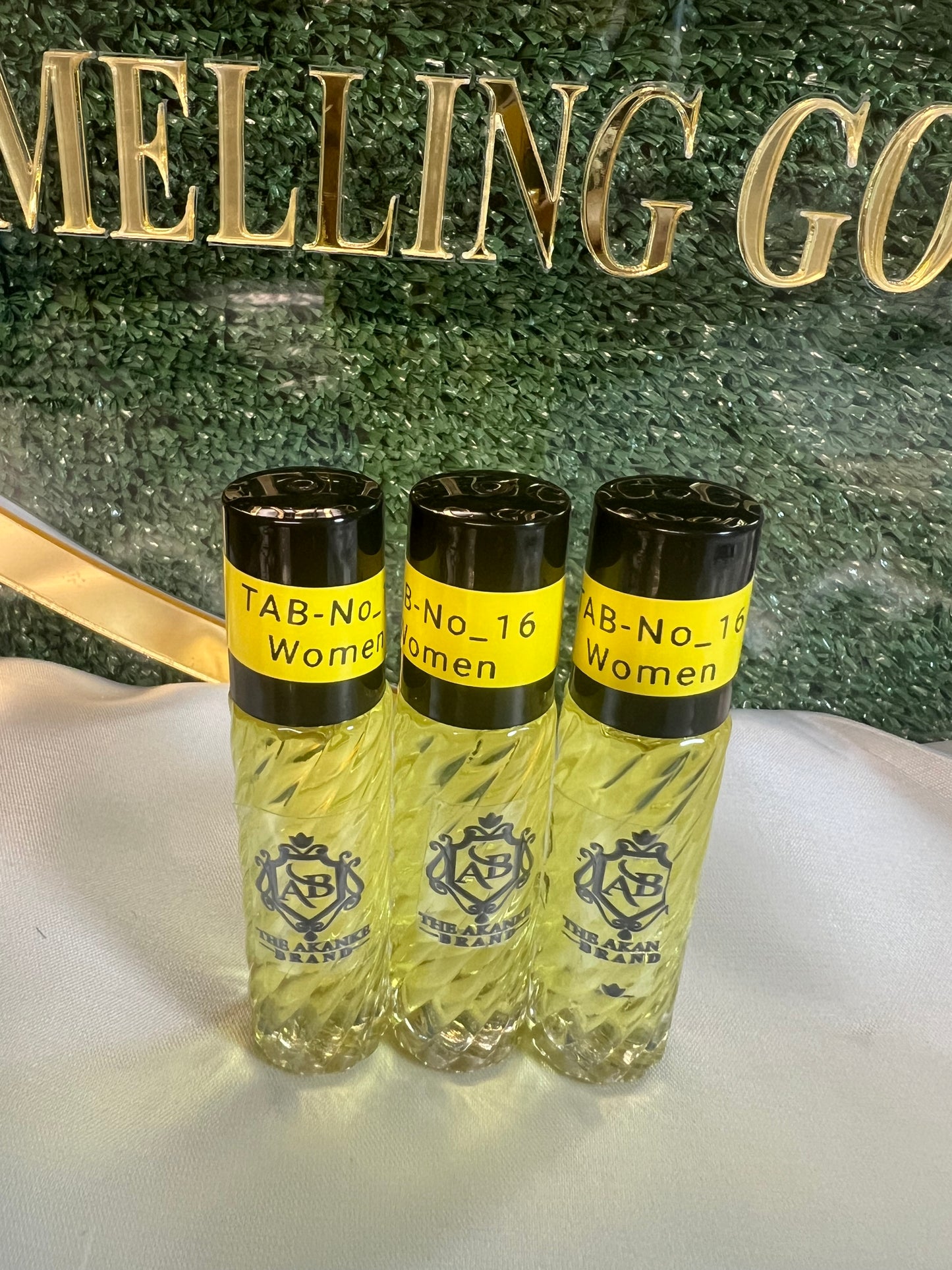 Perfume oil TAB NO_16(women)10ml 3pcs notes of smooth vanilla,Sweet, woody, or smoky