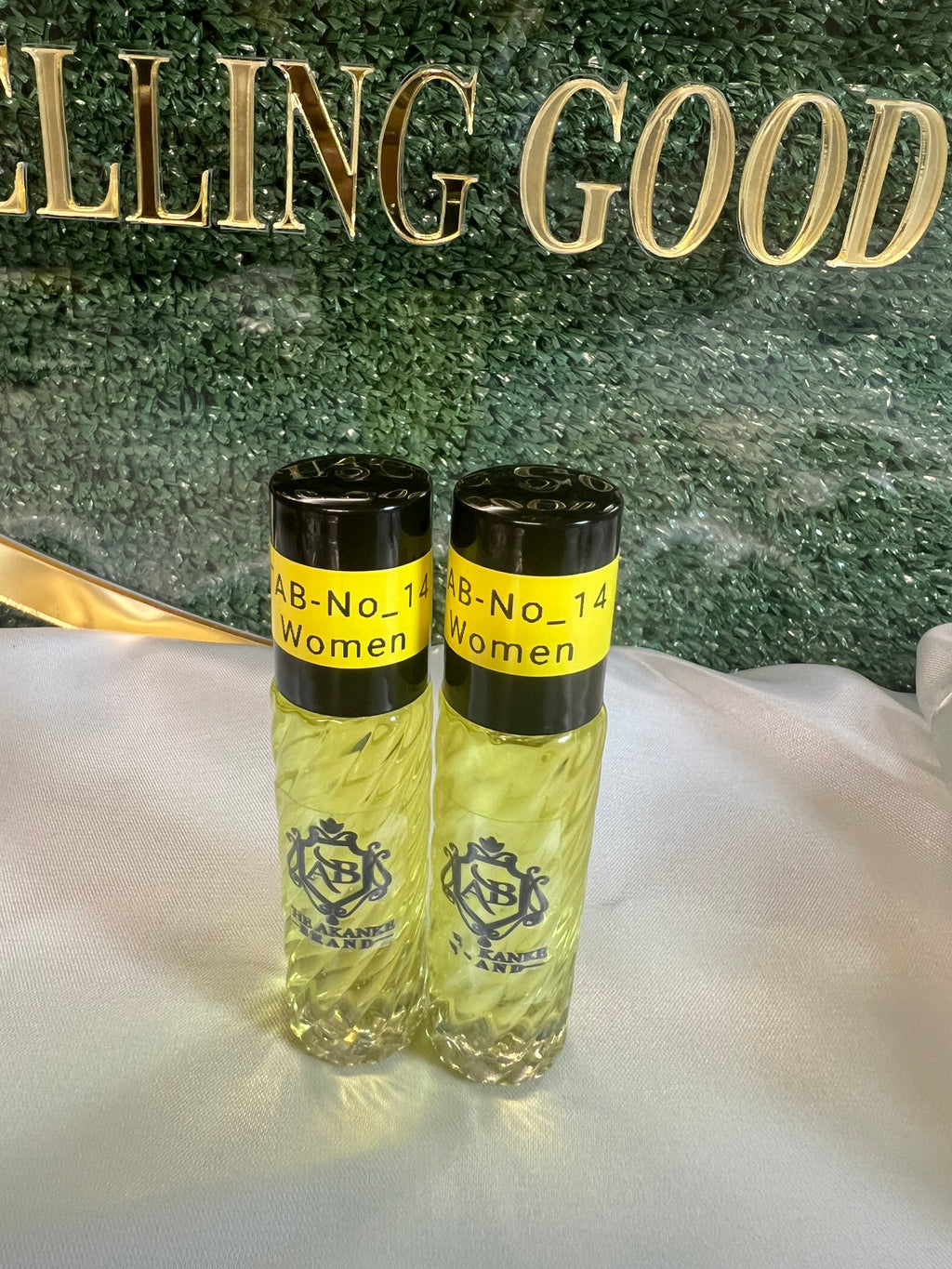 Perfume oil TAB NO14(women)10ml 2pcs Perfume oil -a truly rich fruity scent with tones of Raspberry, Vanilla, and melon aromas