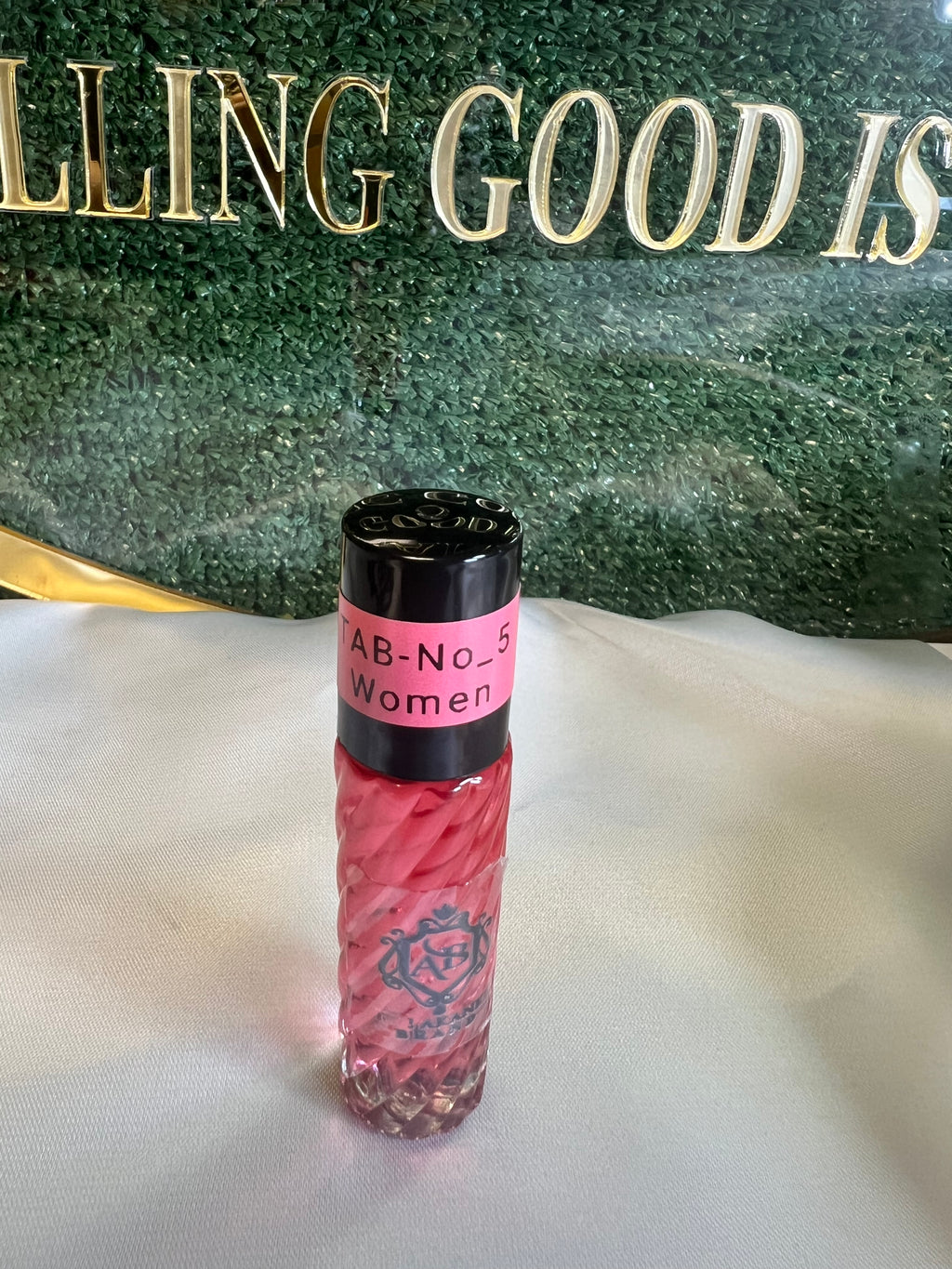 Perfume oil TAB NO5(women)10ml Fruitand Quince; middle notes are Peony and Freesia; base notes are Sugar, Almond Cream, Amber, Sandalwood and Musk