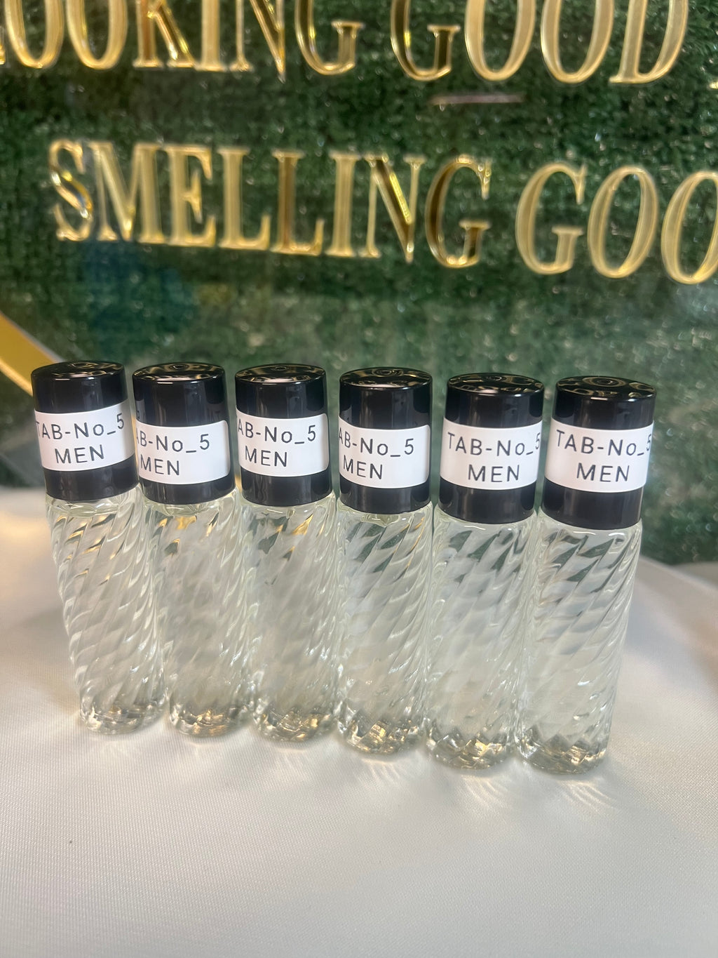 Perfume oil TAB NO5(men)10ml 6pcs top notes of orange blossom and bergamot, middle notes of cedar, sage, and pepper, and base notes of sea moss, amber, and vetiver