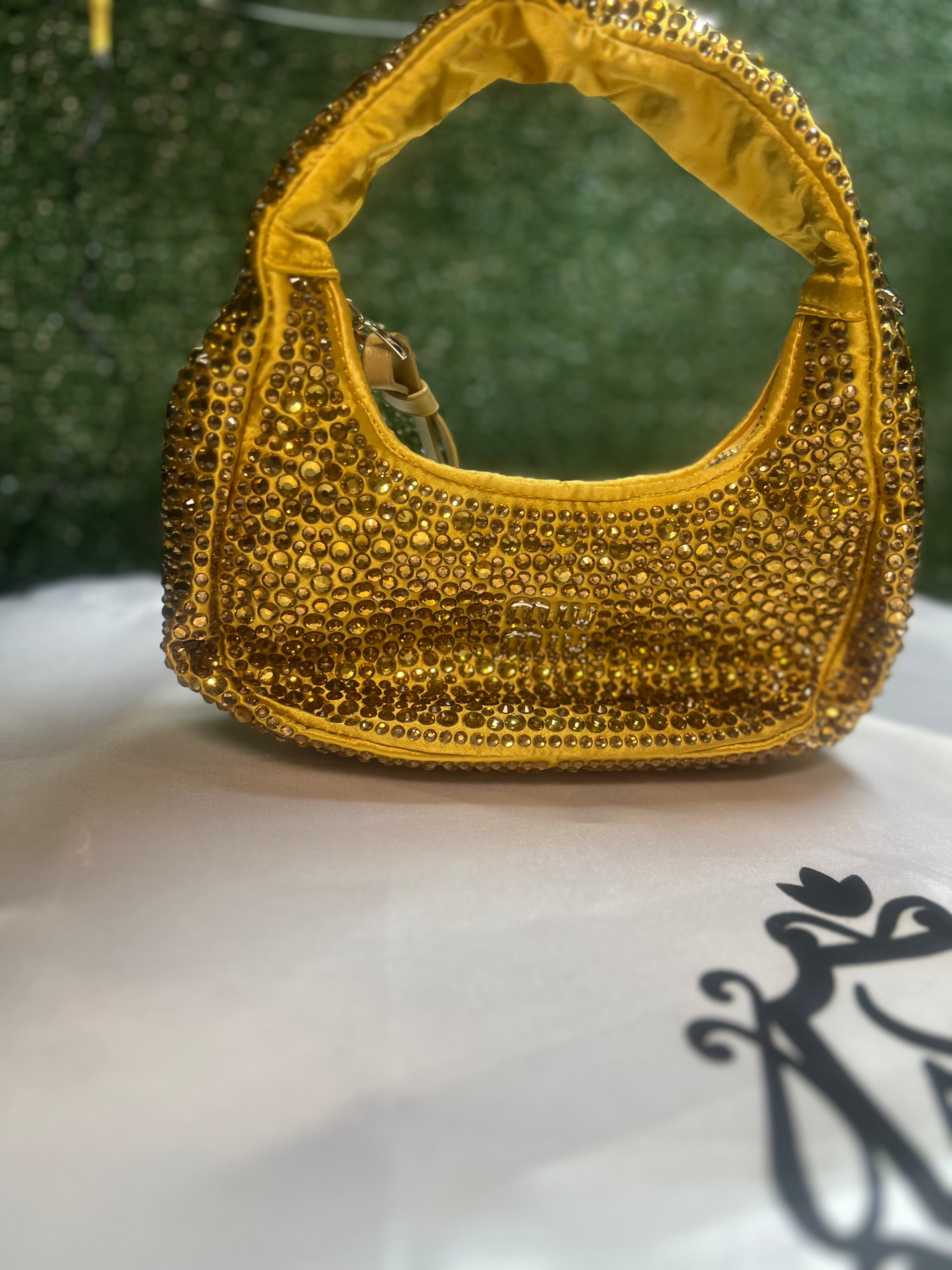 All rhinestone dazzling ladies clutch