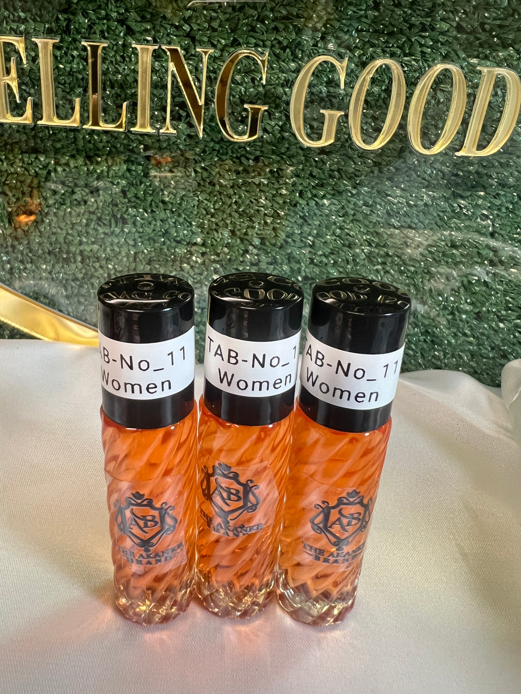 Perfume oil TAB NO_11(women)10ml 3pcs notes of spicy musk mandarin, tonka bean and sandalwood.