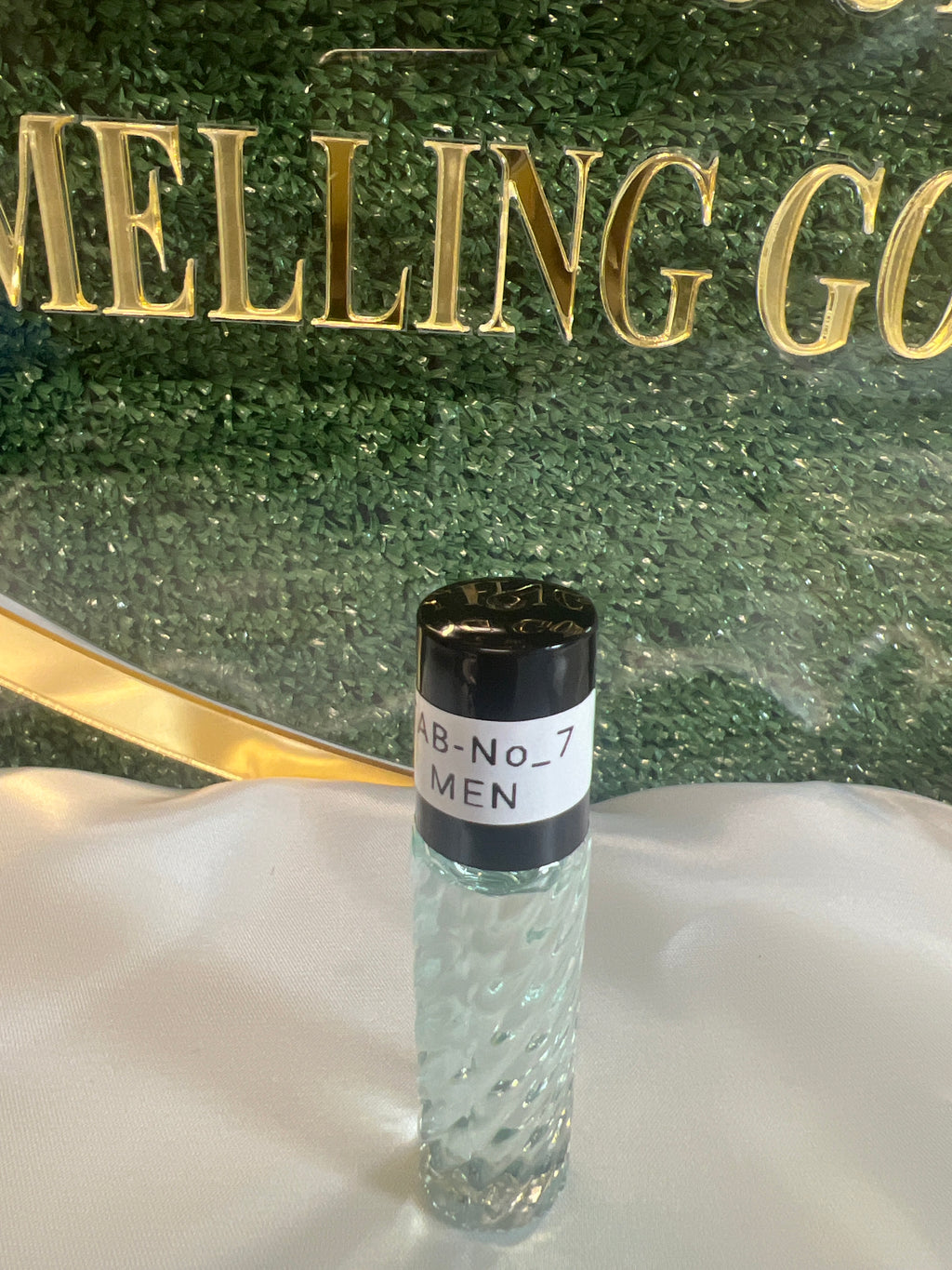 Perfume oil TAB NO7(men)10ml mandarin, pink pepper, peach, lilac, geranium, amber and patchouli.