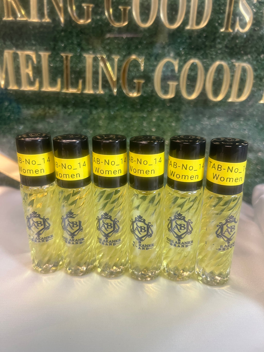 Perfume oil TAB NO14(women)10ml Perfume oil -a truly rich fruity scent with tones of Raspberry, Vanilla, and melon aromas